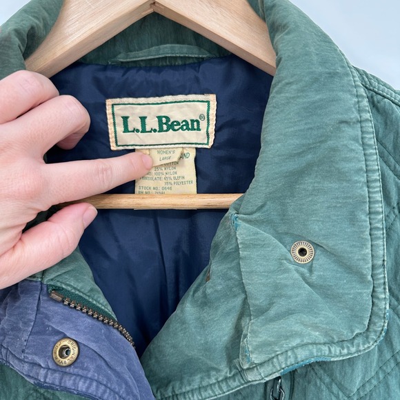 LL Bean Womens Large Green Quilted Thinsulate Vest Stock 6646 Vintage Style - Picture 4 of 7
